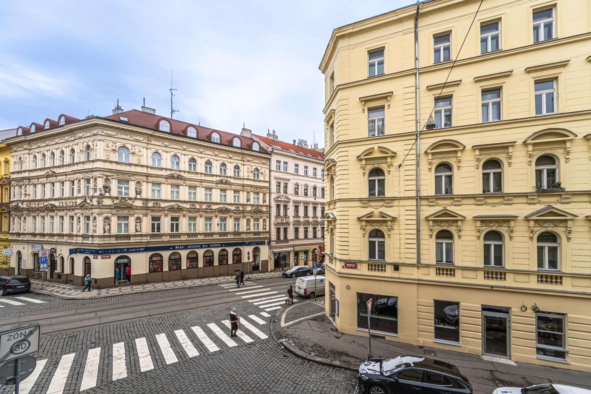 Apartments Kamenicka 23 Prag Exterior foto